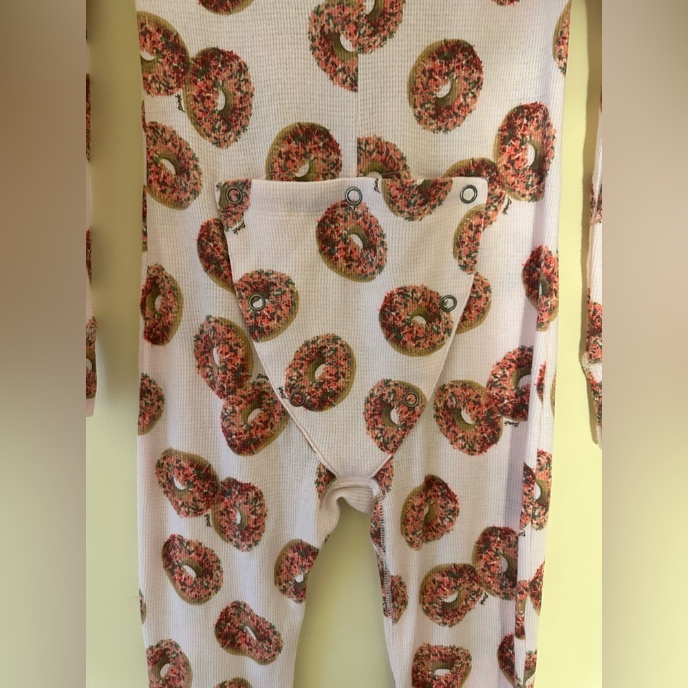 PINK Victoria's Secret Donut Print Pajama Set - Picture 11 of 13